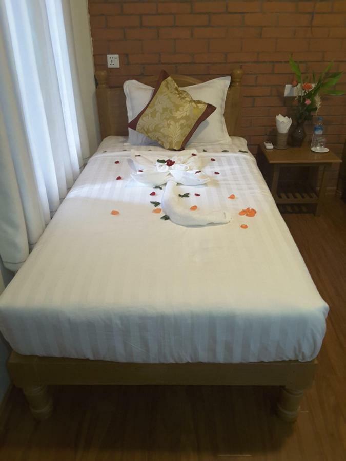 A Little Bit Of Bagan Hotel Экстерьер фото
